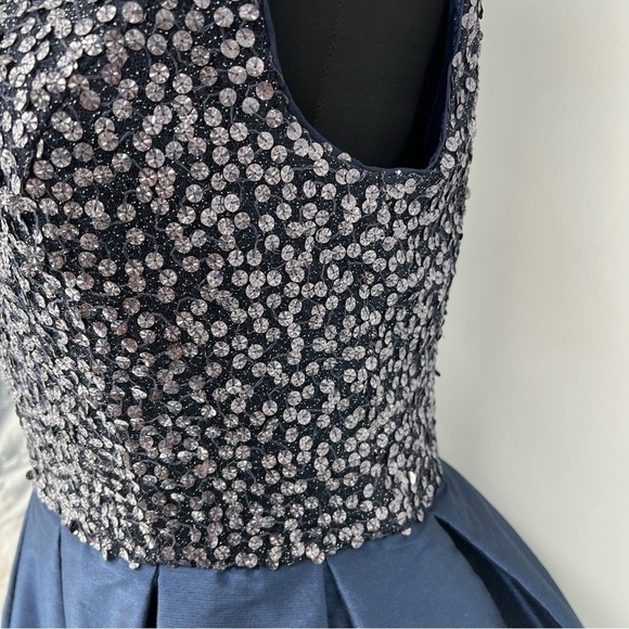 Monique‎ Lhuillier Embellished Fit and Flare Sparkle Navy Blue Tulle Cocktail 8 - Picture 15 of 15